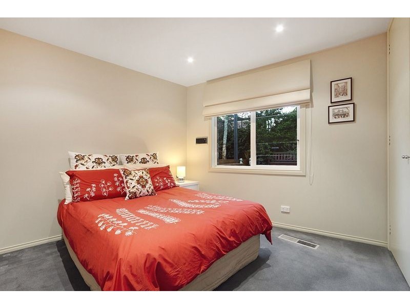 2 St Georges Court, Glen Waverley VIC 3150