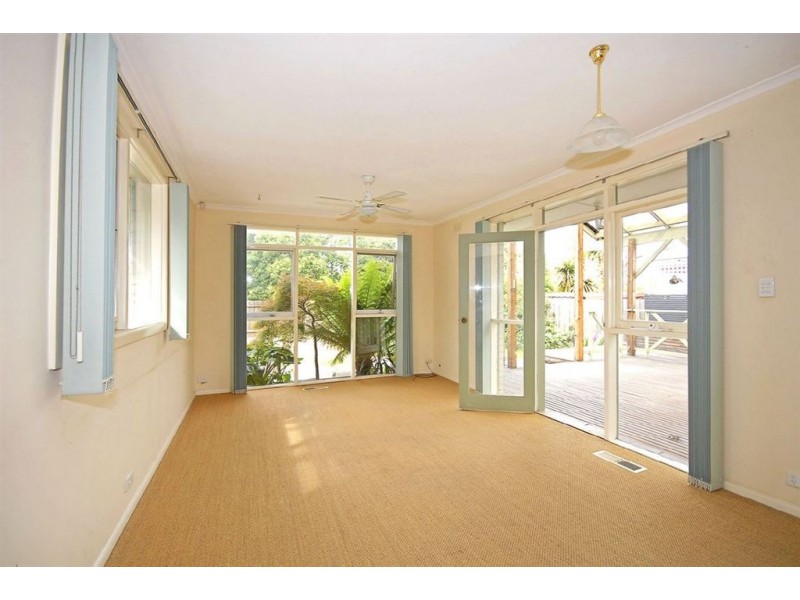 22 Koonalda Avenue, Glen Waverley VIC 3150