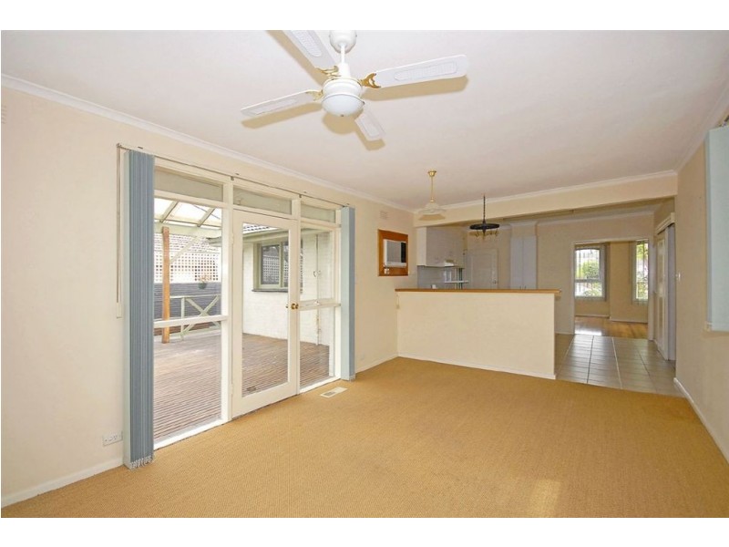 22 Koonalda Avenue, Glen Waverley VIC 3150