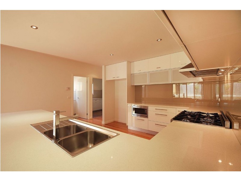 22B Viewpoint Avenue, Glen Waverley VIC 3150