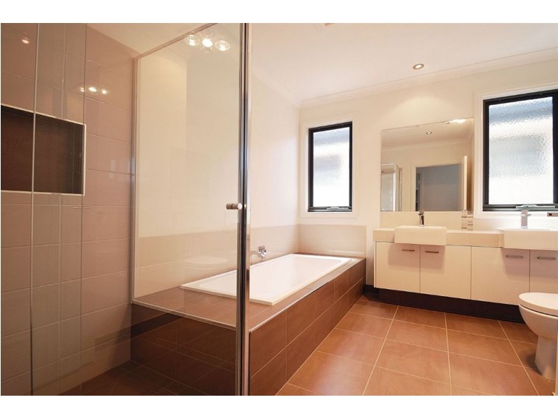 22B Viewpoint Avenue, Glen Waverley VIC 3150