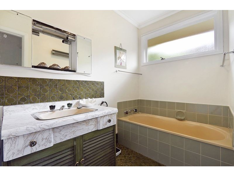 9 Norfolk Street, Glen Waverley VIC 3150