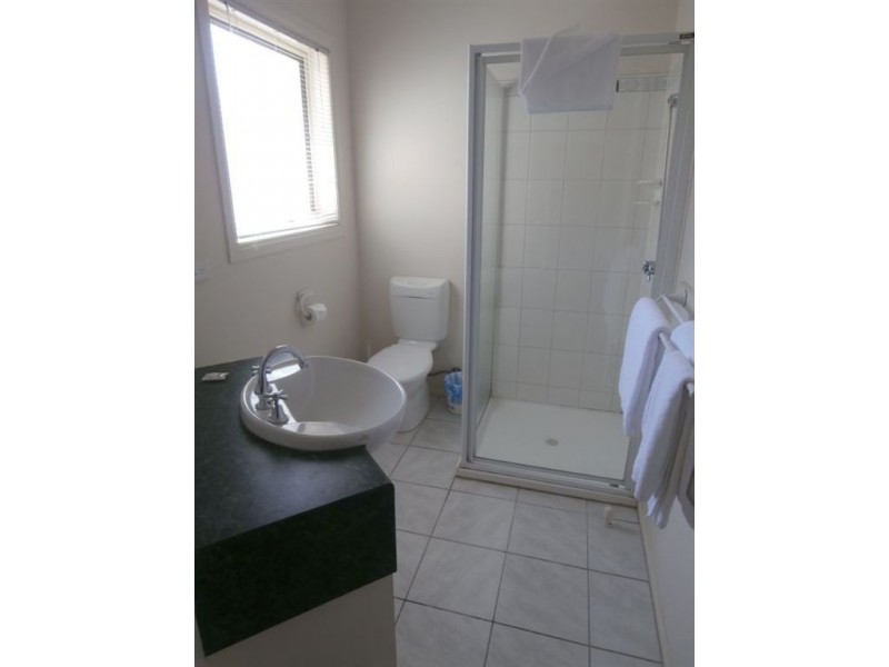 2/5 Park Street, Glen Waverley VIC 3150