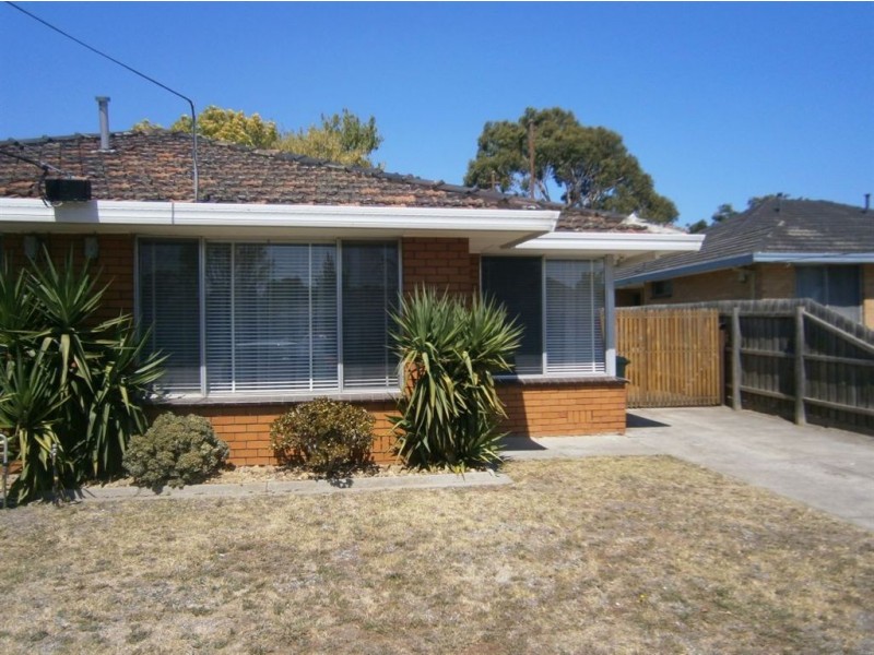 1/16 Koonalda Grove, Dandenong North VIC 3175