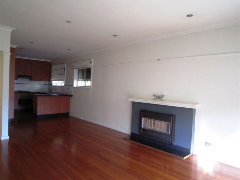 37 Seaview Crescent, Mulgrave VIC 3170