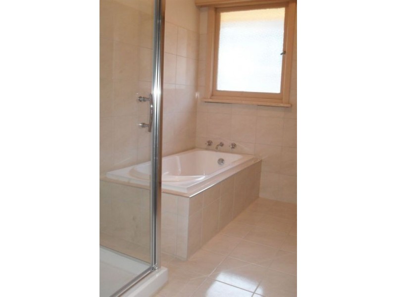 338 Blackburn Road, Glen Waverley VIC 3150