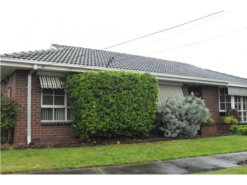 42 Worthing Avenue, Burwood East VIC 3151