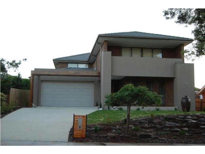39 Elmwood Crescent, Glen Waverley VIC 3150