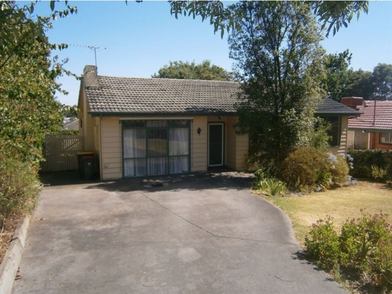 16 Simpson Drive, Mount Waverley VIC 3149