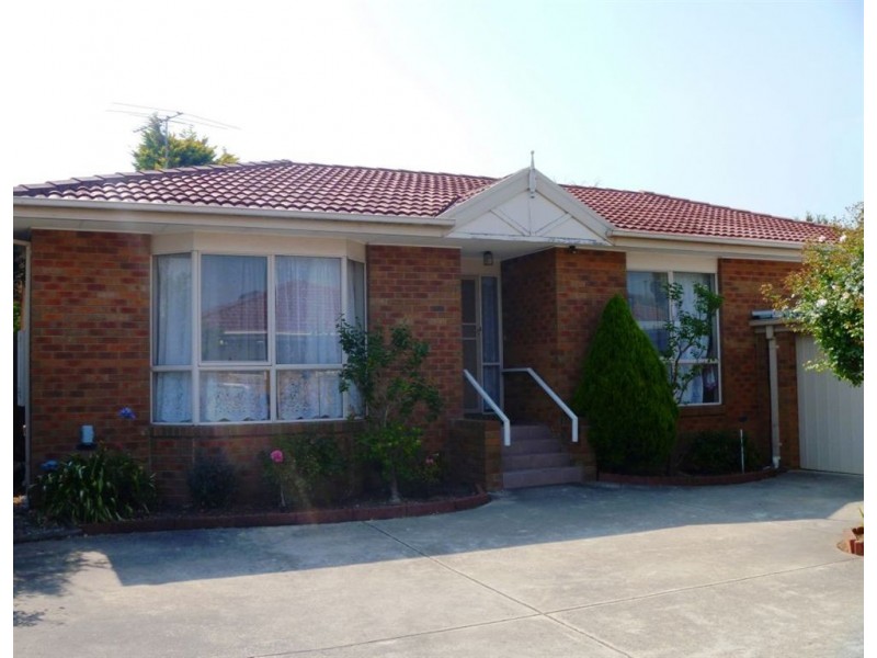 2/34 Panoramic Grove, Glen Waverley VIC 3150