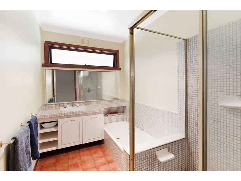 5 Camden Court, Glen Waverley VIC 3150