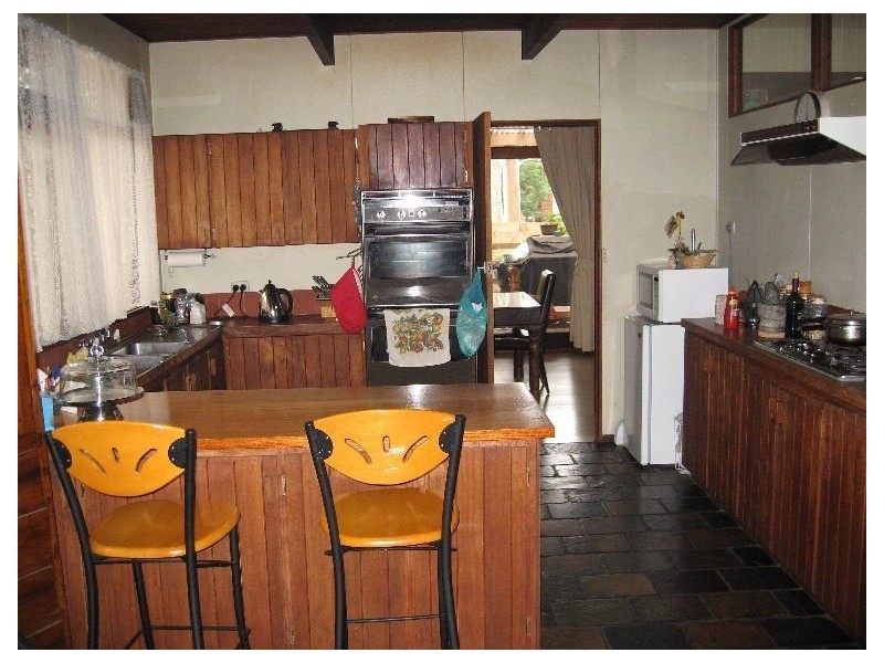 36 Greenways Road, Glen Waverley VIC 3150