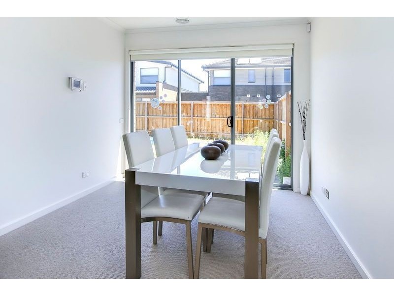 6 Newport Drive, Mulgrave VIC 3170