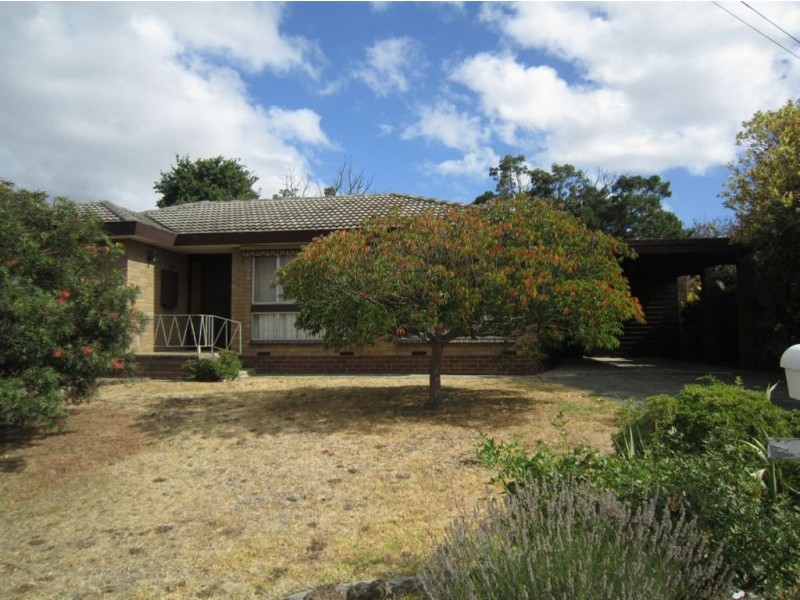 12 Albany Drive, Mulgrave VIC 3170