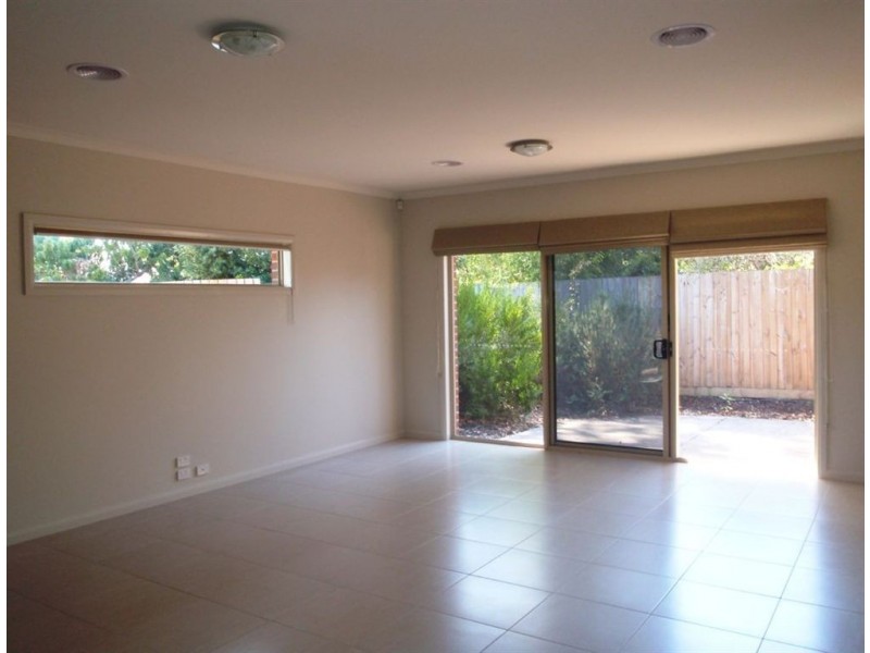 2/41 Myers Avenue, Glen Waverley VIC 3150