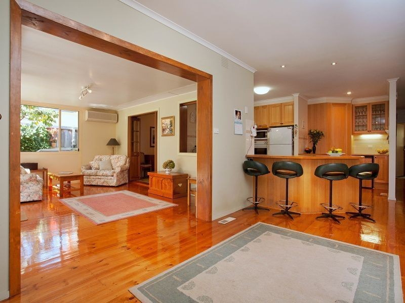 57 Mannering Drive, Glen Waverley VIC 3150