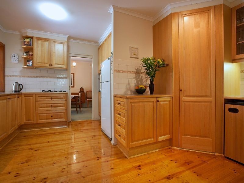 57 Mannering Drive, Glen Waverley VIC 3150