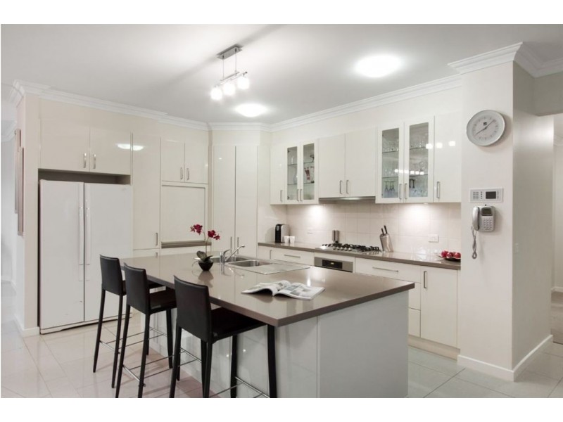 12 Redleaf Way, Wheelers Hill VIC 3150