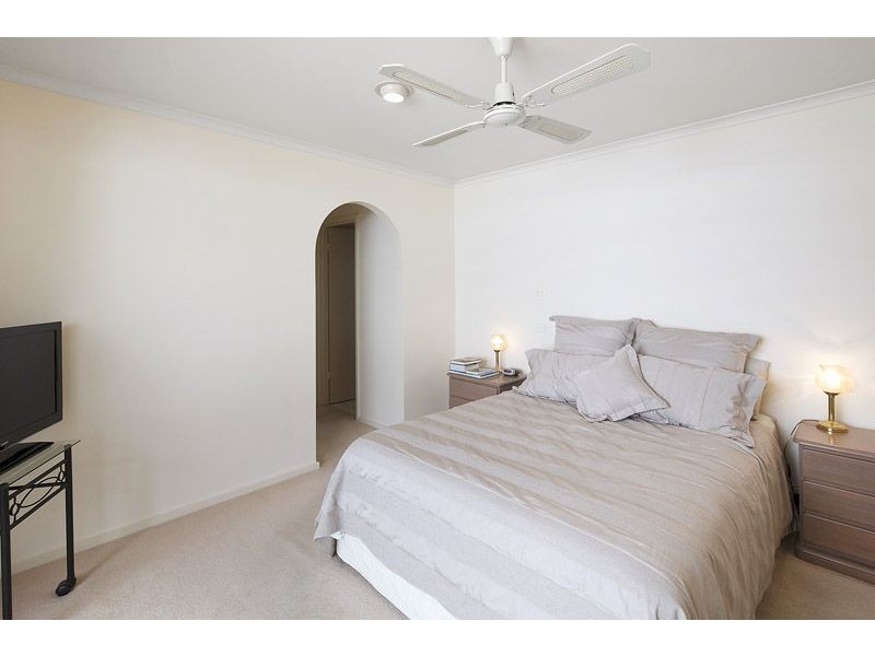 15 Ingleside Crescent, Glen Waverley VIC 3150