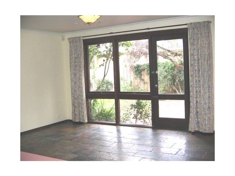 879 Waverley Road, Glen Waverley VIC 3150