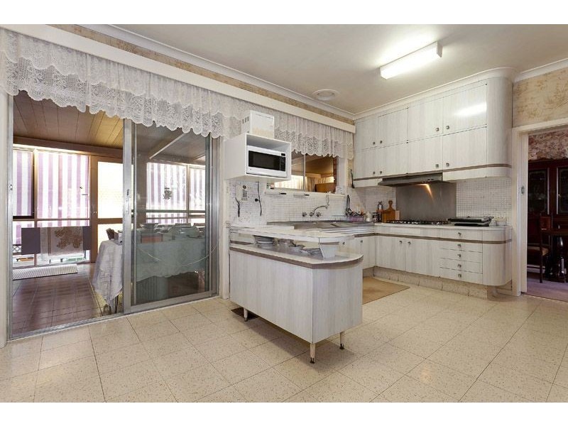 33 Stocks Road, Mount Waverley VIC 3149