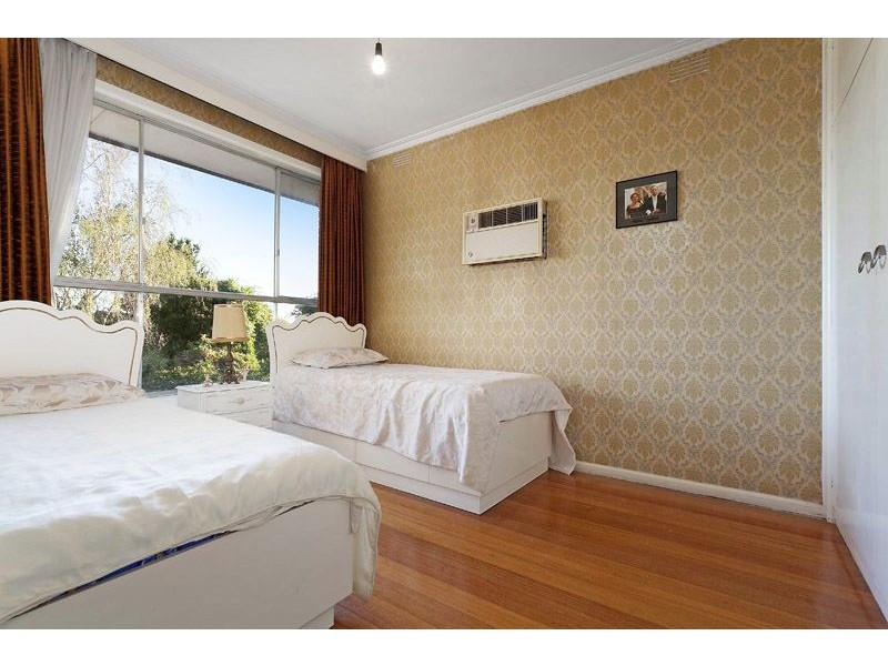 33 Stocks Road, Mount Waverley VIC 3149