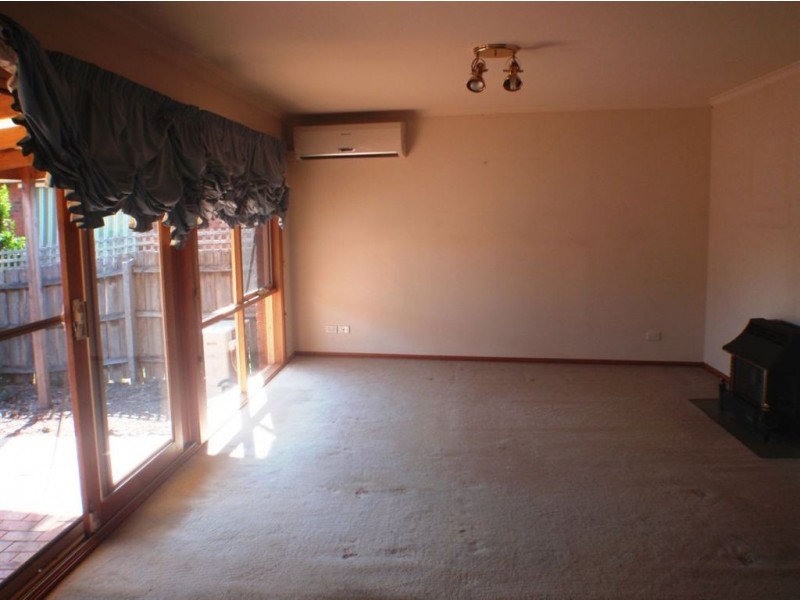 2/23 Radiant Crescent, Forest Hill VIC 3131