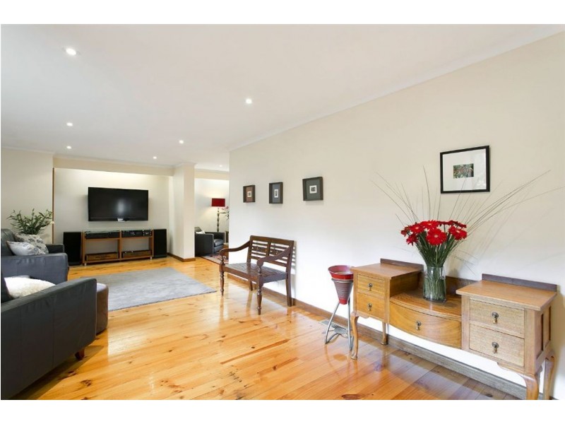 22 Wilton Crescent, Wheelers Hill VIC 3150