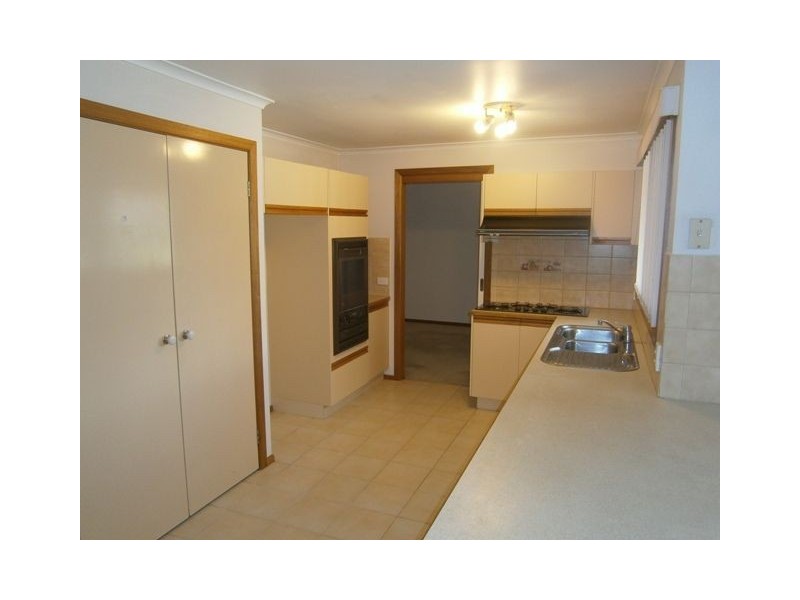 25 Box Avenue, Forest Hill VIC 3131