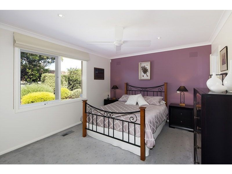 10 Midway Street, Mount Waverley VIC 3149