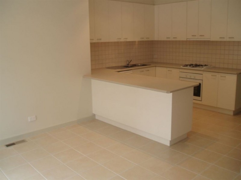 2/24 Tobias Avenue, Glen Waverley VIC 3150