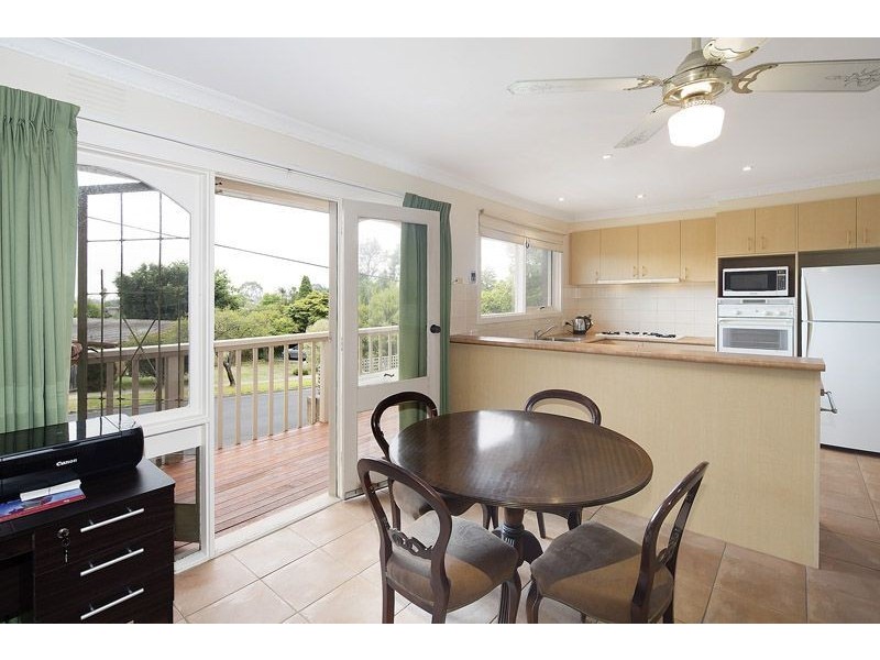 43 Meadowbrook Drive, Wheelers Hill VIC 3150