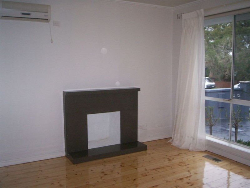 1/120 High Street Road, Ashwood VIC 3147