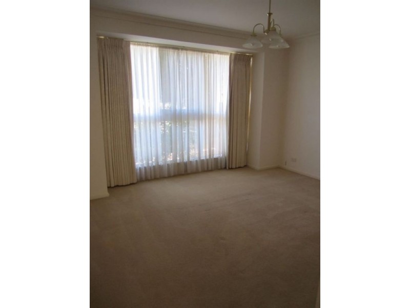 25 Snowden Drive, Glen Waverley VIC 3150