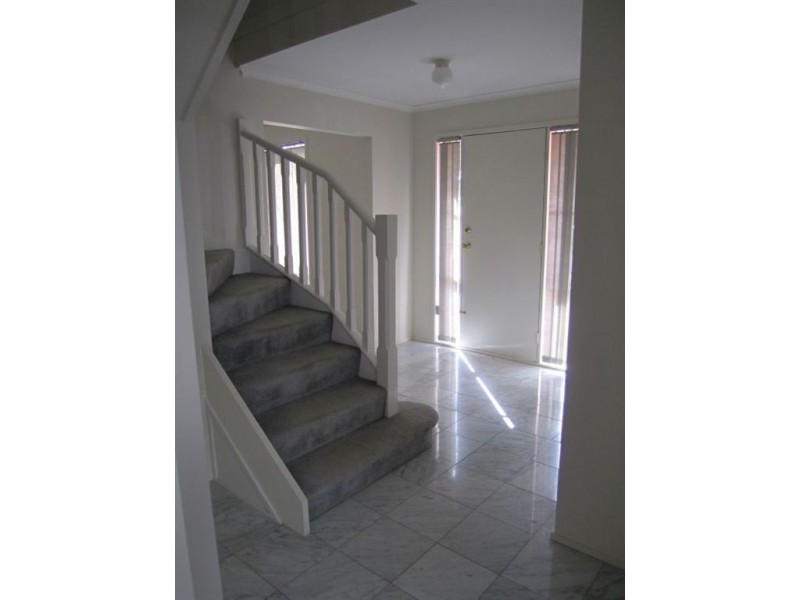 8 Baroda Avenue, Glen Waverley VIC 3150