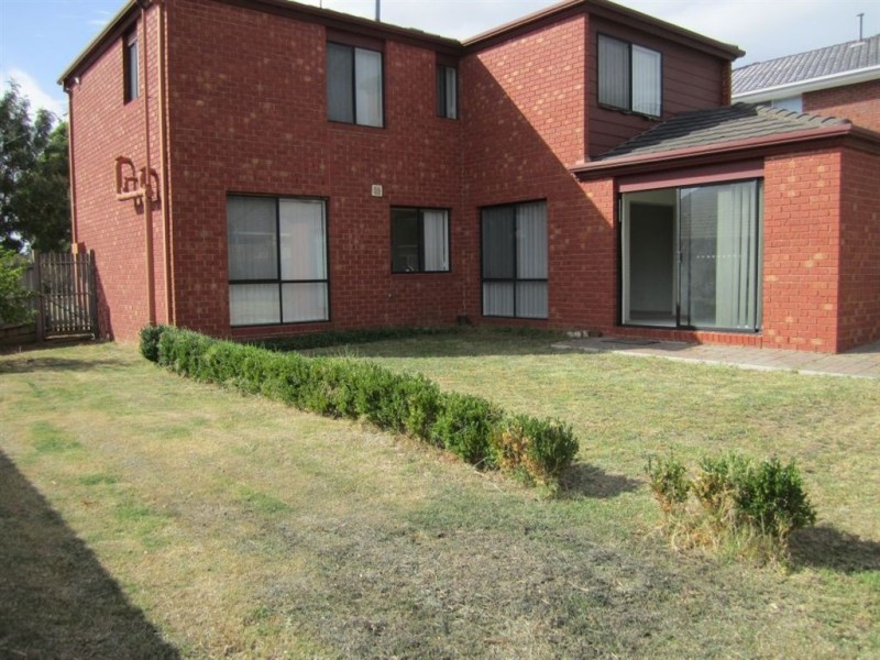 8 Baroda Avenue, Glen Waverley VIC 3150