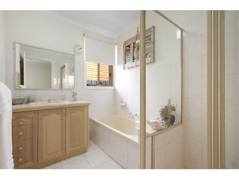 1/25 Parkhill Drive, Ashwood VIC 3147