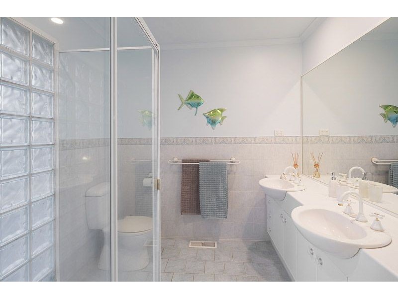 40 Madigan Drive, Glen Waverley VIC 3150