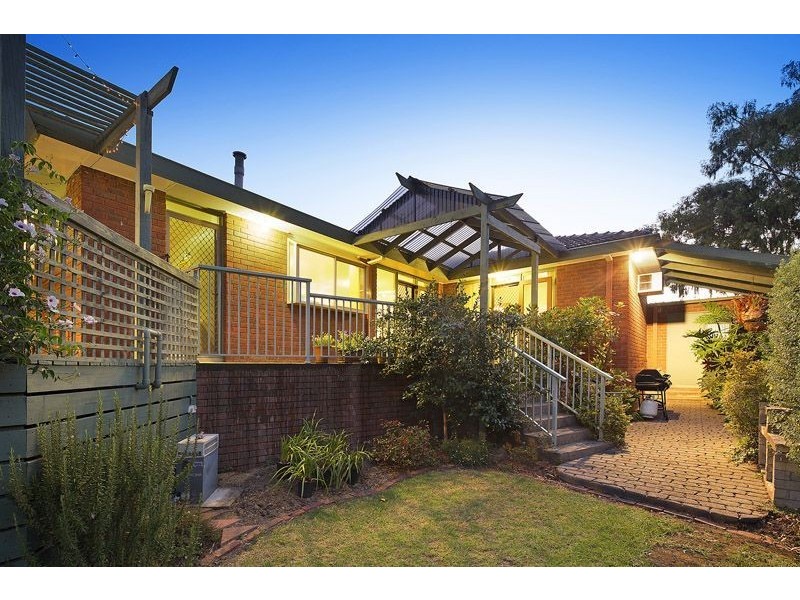 40 Madigan Drive, Glen Waverley VIC 3150