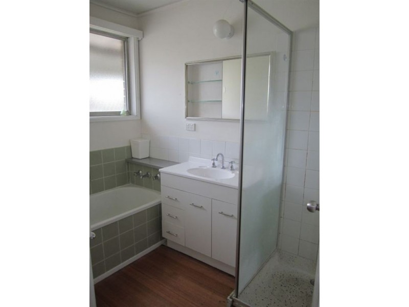 62 Albany Drive, Mulgrave VIC 3170