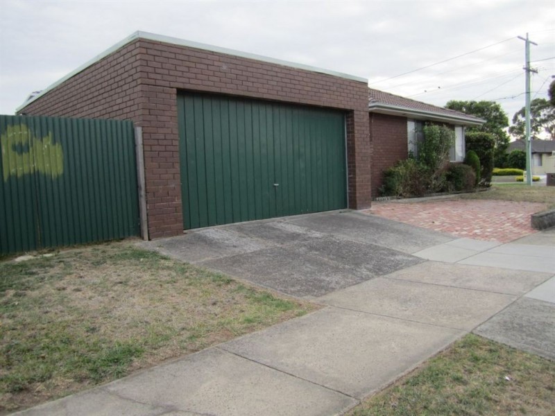 62 Albany Drive, Mulgrave VIC 3170
