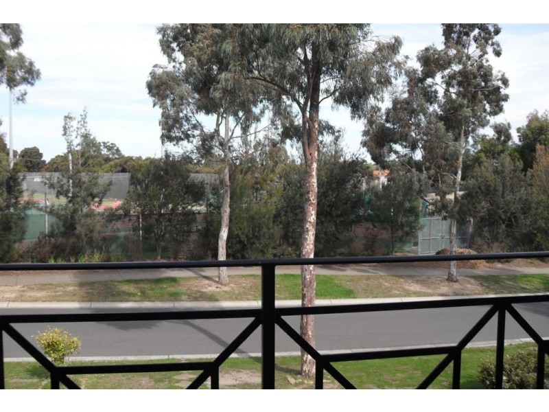 19 Chesterville Road, Glen Waverley VIC 3150