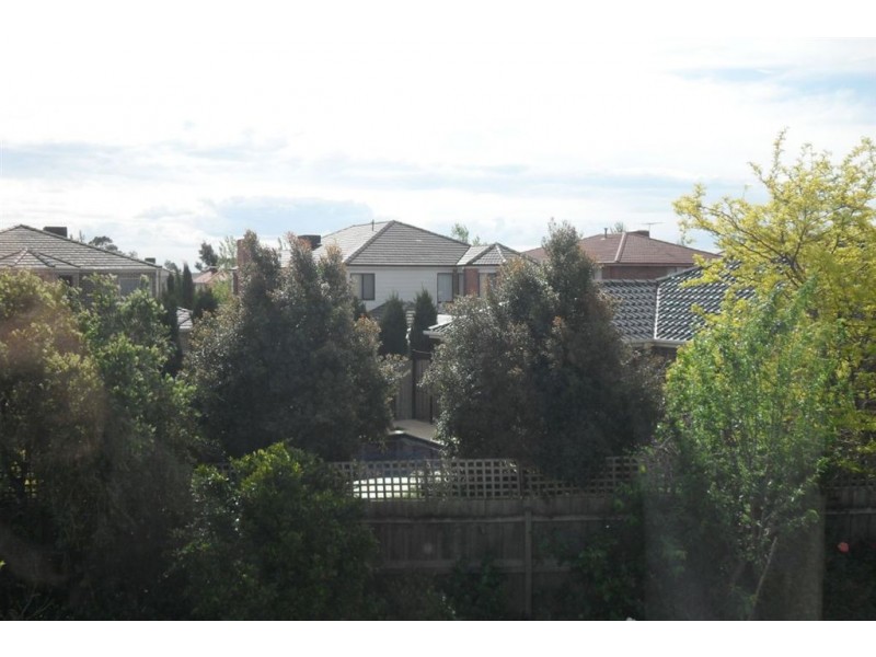 19 Chesterville Road, Glen Waverley VIC 3150