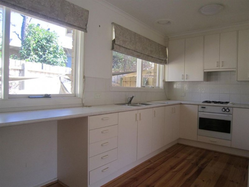 2/17 Walter Street, Glen Waverley VIC 3150