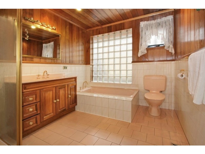 21 Minerva Crescent, Vermont South VIC 3133