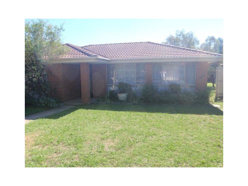 5 Jenola Parade, Wantirna South VIC 3152