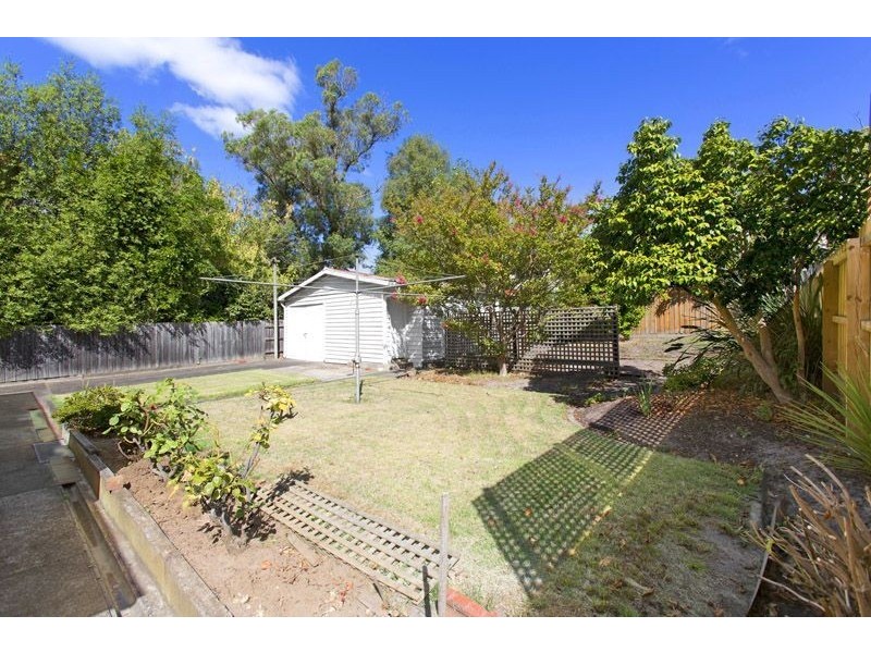 16 Edna Street, Malvern East VIC 3145