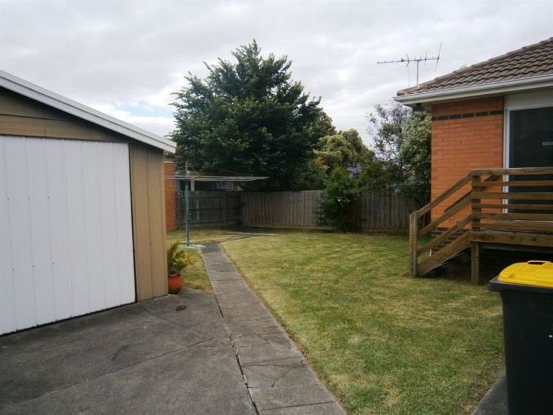 2 Pippin Avenue, Glen Waverley VIC 3150