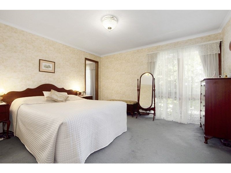 16 Creswick Street, Glen Waverley VIC 3150