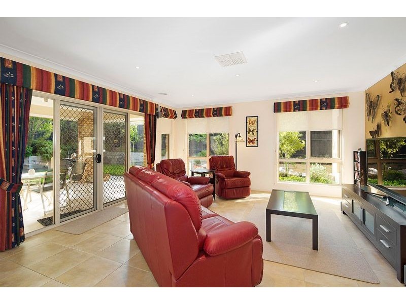 38 Camville Road, Mulgrave VIC 3170